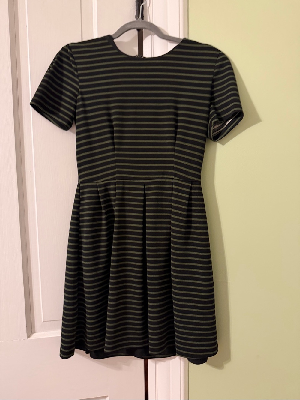 Hutch Striped Dress w/ Pockets - Small